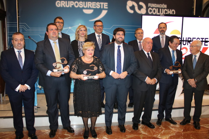 López Miras clausura el acto conmemorativo del XXV aniversario del Grupo Sureste (2)