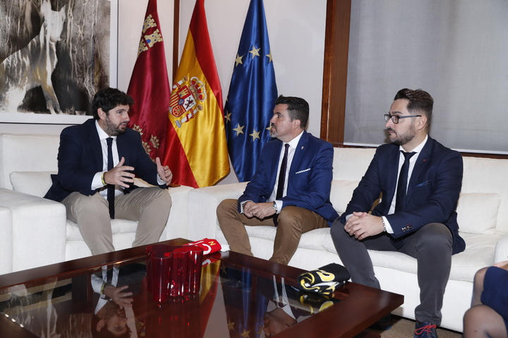 El presidente de la Región recibió a los presidentes del Real Murcia CF y del FC Cartagena (2)