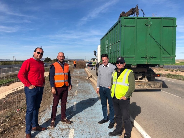 Fomento adecúa el carril bici de la autovía que une la pedanía murciana de Zeneta con el municipio de San Javier