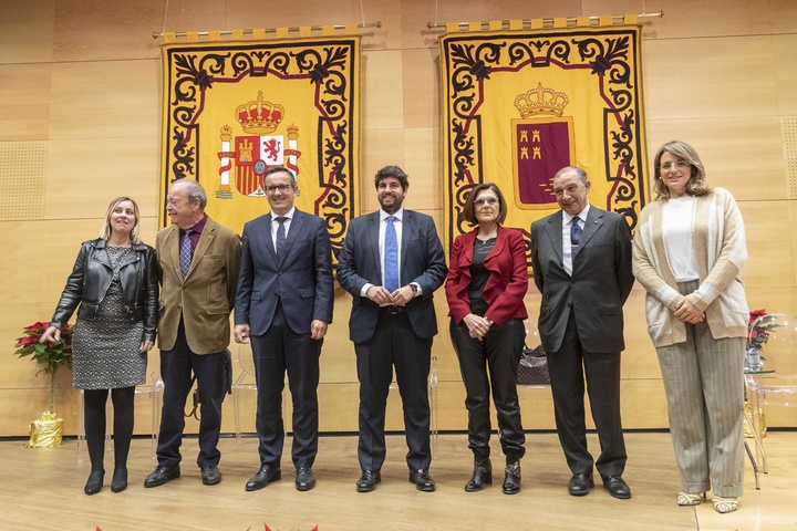 El jefe del Ejecutivo regional, Fernando López Miras, ha presidido el acto institucional con motivo del 40 aniversario de la Constitución Española (3)