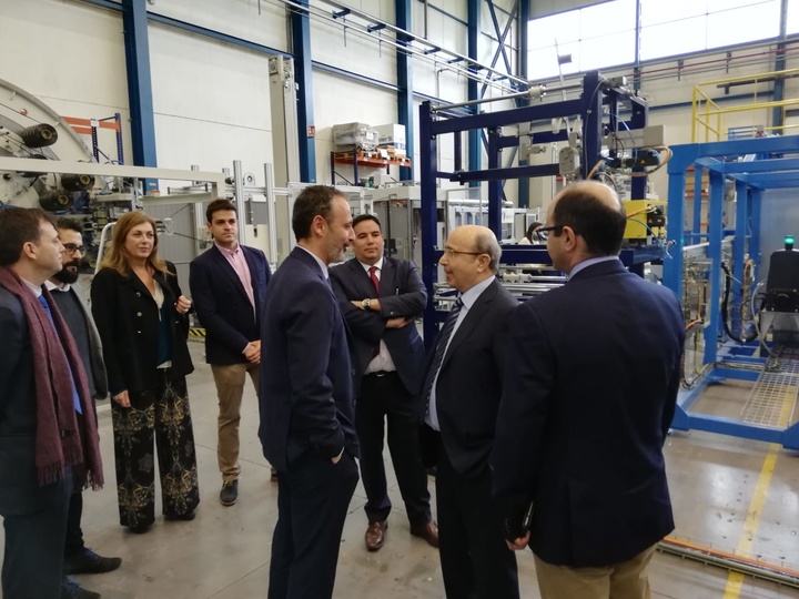 Imágenes de la visita a las instalaciones de la empresa MTorres dentro de las actividades del patronato de la Fundación Isaac Peral (I)