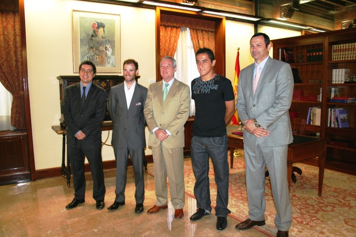El presidente Valcárcel recibe a Almagro y Valverde
