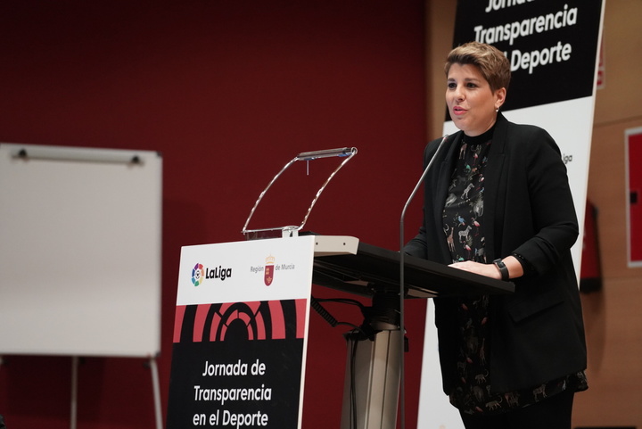 La consejera Noelia Arroyo presentó un Código de Buen Gobierno y una Guía de Transparencia con recomendaciones para federaciones, clubes y asociaciones deportivas de la Región