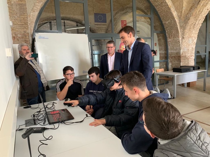 La Comunidad instala un laboratorio informático en la UPCT para fomentar el estudio de las TIC entre los alumnos de ESO