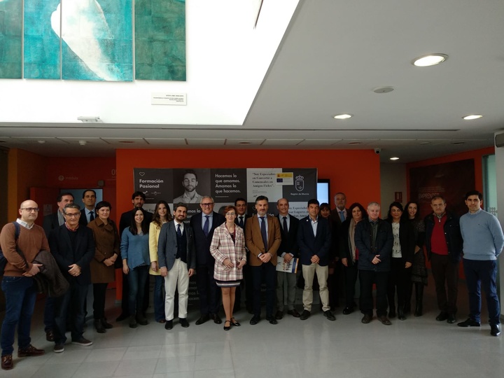 Educación, la Fundación Atresmedia y Mapfre organizan una jornada para mejorar la relación entre las empresas y los centros de FP (Formación Profesional)