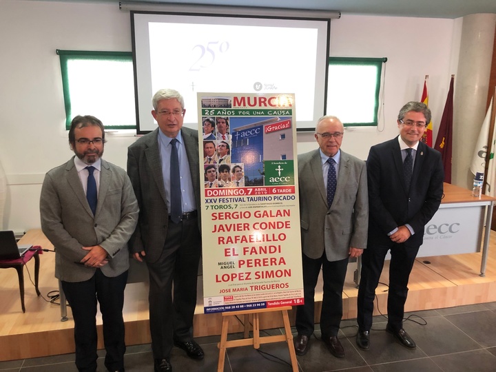 El festival taurino contra el  cáncer recibe el apoyo de la Comunidad