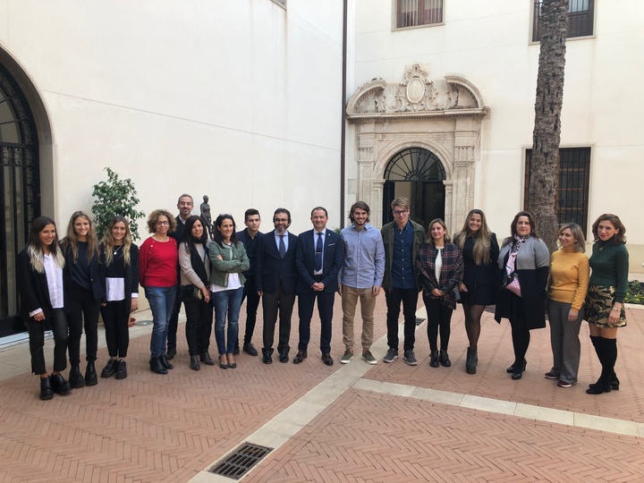 Los universitarios argentinos de origen murciano beneficiarios del Programa Golondrina se incorporan a las aulas