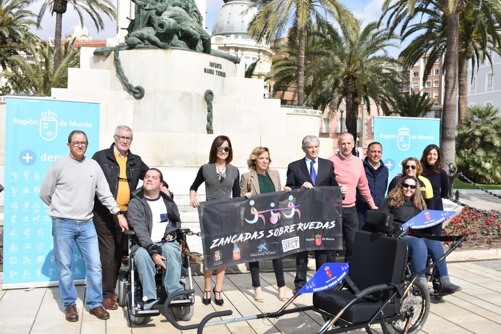 La Comunidad subvenciona a la asociación 'Zancadas sobre Ruedas' para acercar el deporte a personas con movilidad reducida