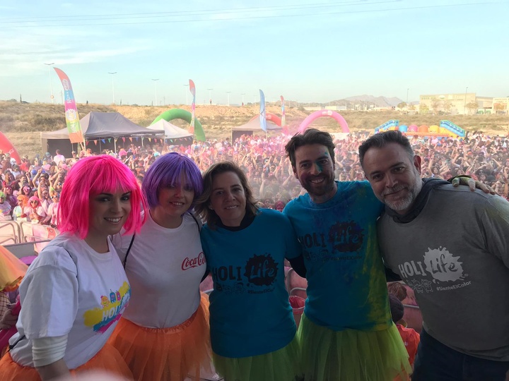 Más de 6.000 jóvenes participan en la V edición de la carrera 'Holi Life' (2)