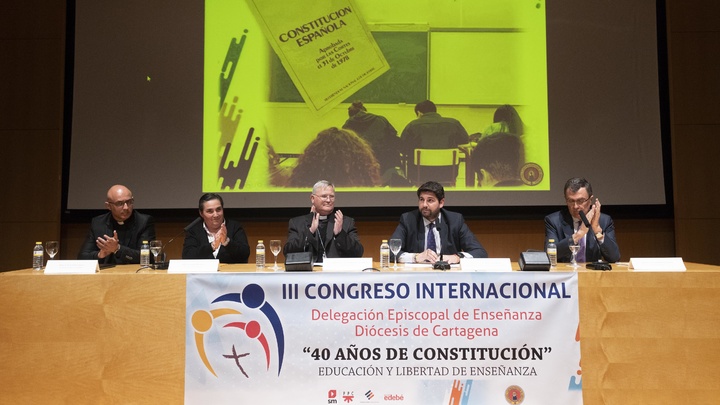 Fernando López Miras asiste al acto de apertura del III Congreso Internacional '40 años de la Constitución. Educación y Libertad de Enseñanza¿