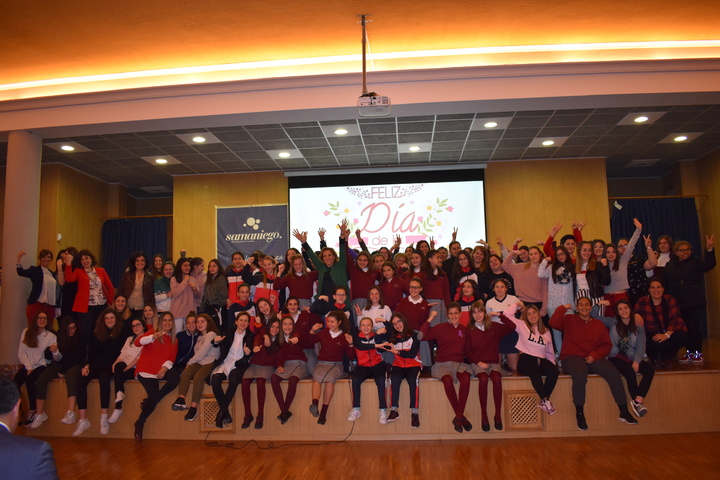 La consejera de Educación asiste a los actos organizados por el colegio Samaniego de Alcantarilla con motivo del Día Internacional de la Mujer