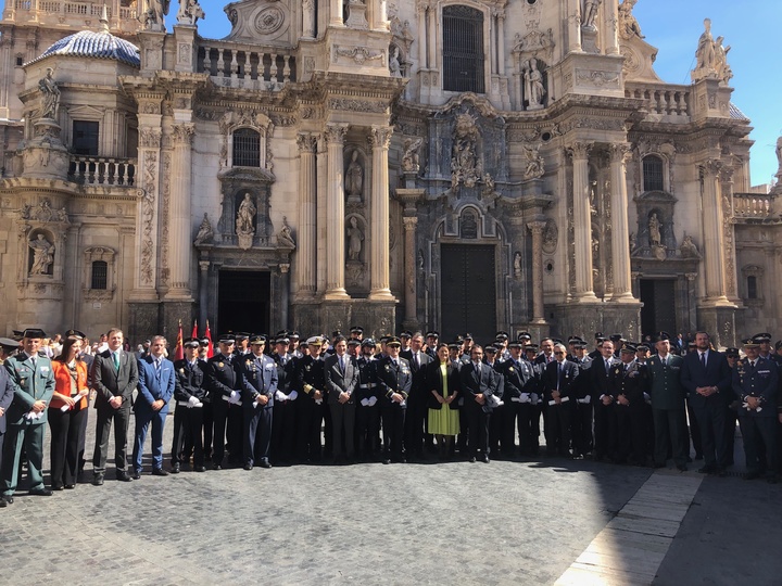 El consejero de Presidencia asiste a la entrega de distinciones de la Policía Local de Murcia con motivo de San Patricio