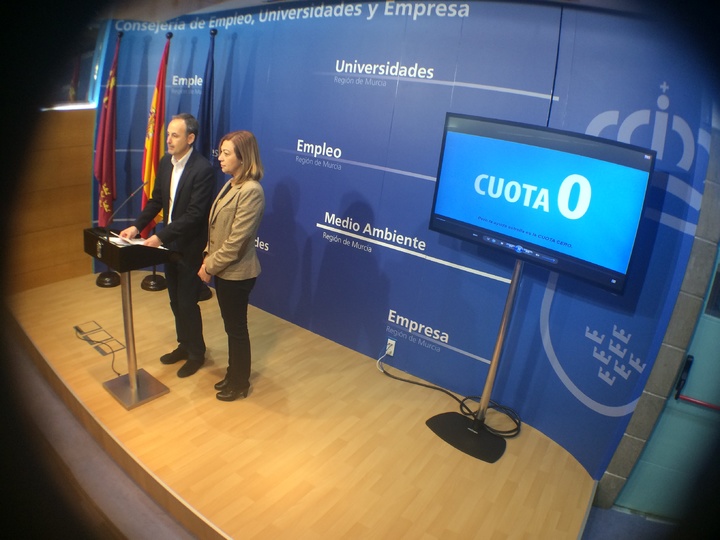 Imagen de la rueda de prensa para informar de 'Cuota Cero +24' (II)