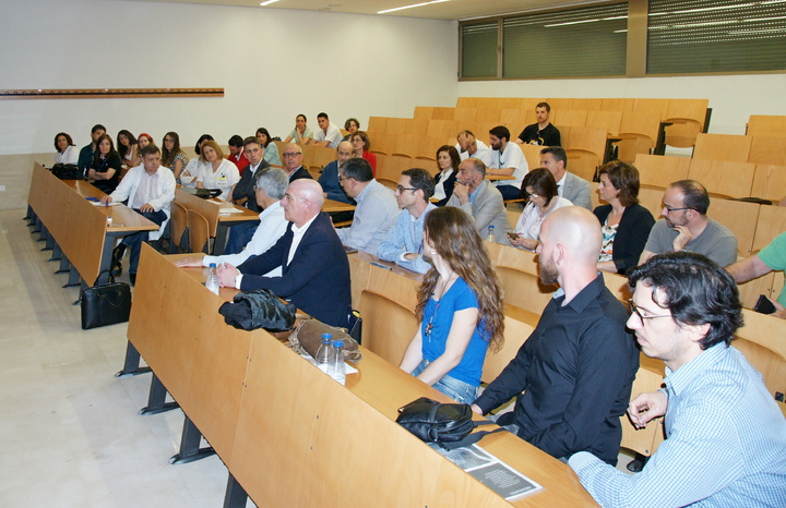 Investigadores del IMIB y del Instituto Murciano de Investigación y Desarrollo Agrario y Alimentario (Imida) en las jornadas sobre las nuevas aplicaciones de la seda en terapia celular y nanomedicina
