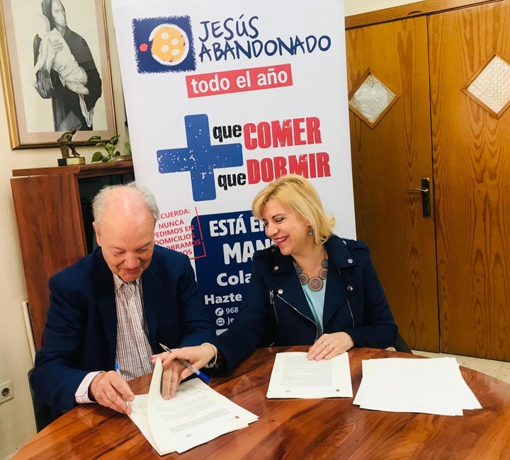 La Comunidad firma un convenio con Jesús Abandonado para el mantenimiento de su Centro de Acogida