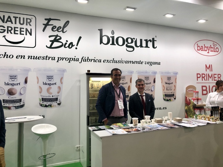 Del Amor junto a Álvaro Robles, de la empresa nutriops