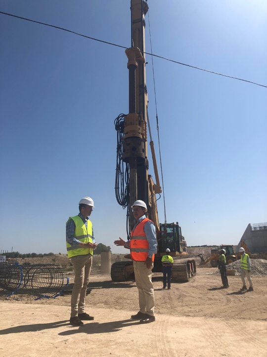 Visita a las obras de construcción del nuevo puente sobre la rambla de Biznaga (2)
