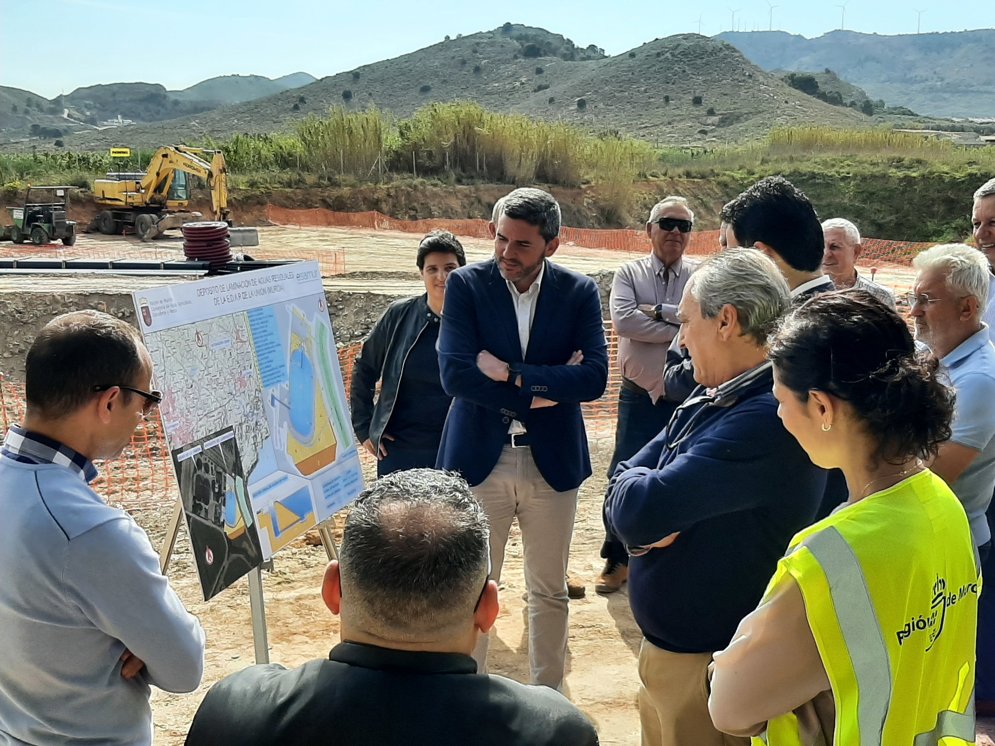 Visita a las obras del tanque de tormentas de La Unión.