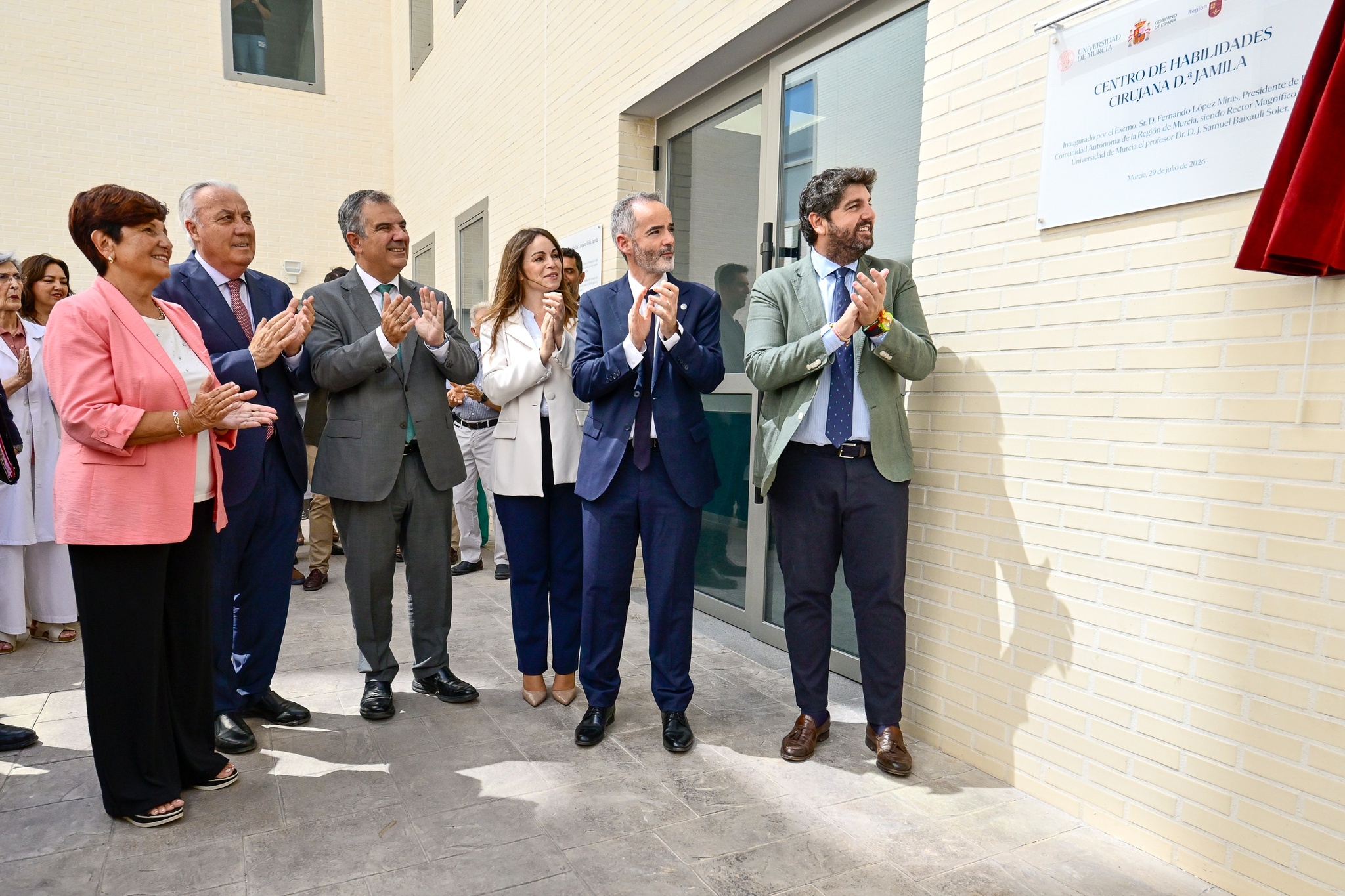 L&oacute;pez Miras inaugura el nuevo Centro de Habilidades Cl&iacute;nicas Cirujana Do&ntilde;a Jamila, en el campus de Ciencias de la Salud de la Universidad de Murcia...