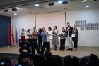 La consejera de Política Social, Familias e Igualdad, Conchita Ruiz, junto a las empresas reconocidas con los distintivos de igualdad DIERM (1)
