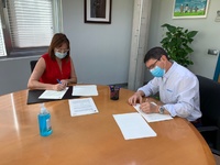 Firma del convenio con la Federación de Personas Sordas de la Región de Murcia