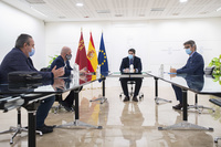 El presidente de la Región de Murcia, Fernando López Miras, se reúne con el secretario general de Comisiones Obreras, Unai Sordo