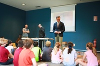 El consejero Ortuño, durante su visita al Museo Arqueológico de Murcia