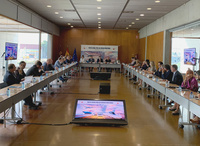 El consejero de Fomento e Infraestructuras, José Ramón Díez de Revenga, durante la reunión de constitución del Plenario del Pacto por las Infraestructuras de la Región de Murcia (2)