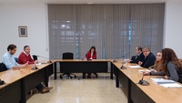 Reunión de la directora general de Agricultura, Industria Alimentaria y Cooperativismo Agrario, María Remedios García, con los representantes de ...