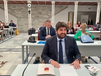 El presidente del Gobierno de la Región de Murcia, Fernando López Miras, en la Asamblea Regional.