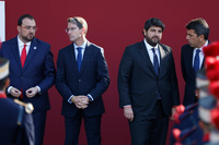El presidente de la Región de Murcia, Fernando López Miras, asiste en Madrid al desfile con motivo del Día de la Fiesta Nacional (3)