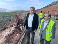 El director general de Carreteras, Francisco Carrillo, visita las obras de emergencia que se están realizando con motivo de las últimas lluvias en...