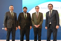 López Miras clausura la Asamblea General de Croem