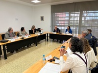 La consejera Sara Rubira preside la Mesa de los Frutos Secos.