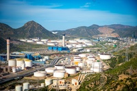 Panorámica de la industria en el Valle de Escombreras.