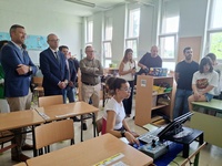 El consejero de Educación y Formación Profesional, Víctor Marín, visitó el IES San Juan de la Cruz de Caravaca de la Cruz donde se realizarán obras...