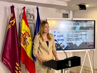 La consejera de Empresa, Empleo y Economía Social, Marisa López Aragón, durante la rueda de prensa de los datos del paro del mes de julio.