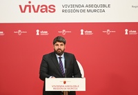 López Miras presenta en San Esteban el nuevo modelo de Vivienda Asequible de la Región de Murcia (2)