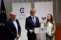 El consejero de Economía, Hacienda, Fondos Europeos y Transformación Digital, Luis Alberto Marín, se dirige a los 150 empleados públicos presentes...