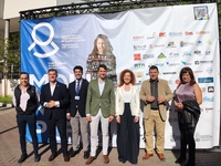 La directora general del SEF, Pilar Valero, junto con el alcalde de Molina de Segura, José Ángel Alfonso durante la I Feria de Empleo y Emprendim...