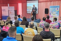 El consejero de Educaci&oacute;n y Formaci&oacute;n Profesional, V&iacute;ctor Mar&iacute;n, inaugura las&nbsp; II Jornadas de 'Escuelas Activas. 10.000 pasos junto al mar', en las...