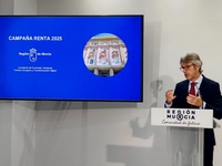 El consejero de Econom&iacute;a, Hacienda, Fondos Europeos y Transformaci&oacute;n Digital, Luis Alberto Mar&iacute;n, durante la presentaci&oacute;n de las novedades de la ...