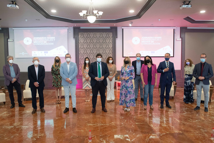 López Miras clausura las 'I Jornadas sobre profesionales y medios de comunicación' (1)