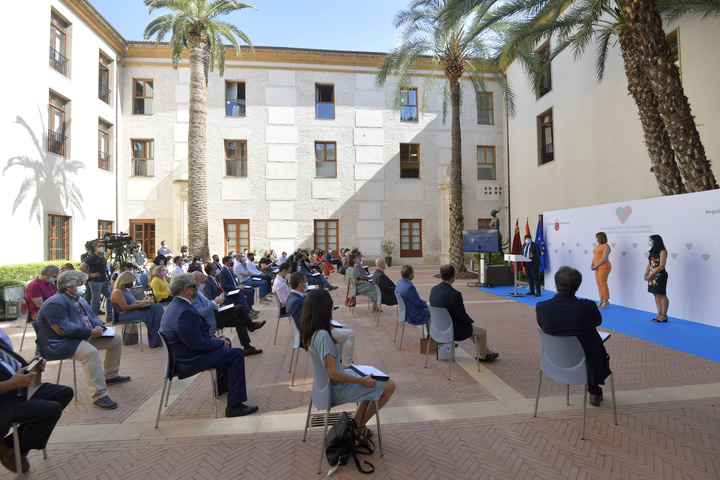 Acto de reconocimiento a las entidades adheridas a la segunda edición de la iniciativa 'Empresas por una sociedad libre de violencia de género' (3)