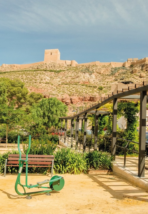 Imagen del nuevo Parque de la Mujer de Lorca, situado en las inmediaciones de la calle Albaricos, una de las actuaciones de regeneración urbana de la ciudad tras los terremotos