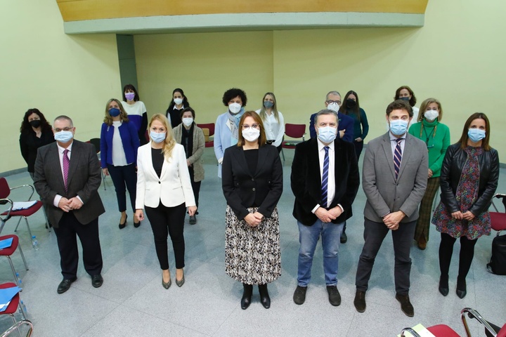 Constitución de la Comisión Regional de Coordinación de Atención Temprana presidida por la vicepresidenta y consejera de Mujer, Igualdad, Lesbianas, Gays, Bisexuales, personas Transgénero e Intersexuales, Familias y Política Social, Isabel Franco