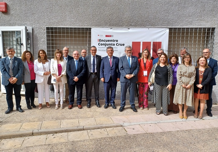 El consejero de Medio Ambiente, Mar Menor, Universidades e Investigación, Juan María Vázquez, participa en la inauguración del I Encuentro conjunto Crue-Asuntos Estudiantiles y Crue-Secretarías Generales