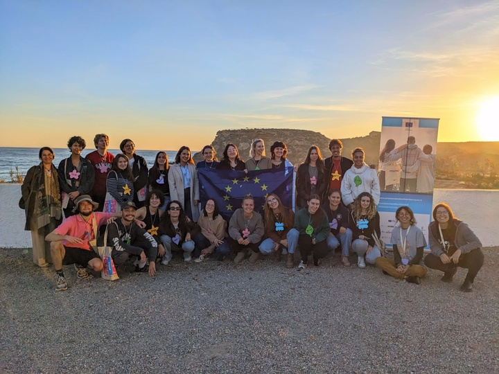 Jóvenes voluntarios del Cuerpo Europeo de Solidaridad