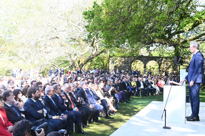 López Miras aboga, en la toma de posesión de Rueda, por "buscar alianzas entre territorios para avanzar en las reformas estructurales que España necesita" (1)