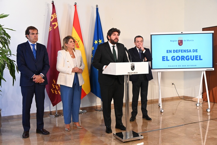 Reunión para analizar las consecuencias del 'carpetazo' del Gobierno central al proyecto de El Gorguel (3)